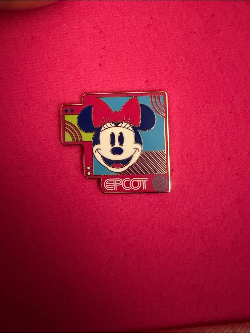 Disney parks Epcot retro mystery Minnie Mouse pin 2025
